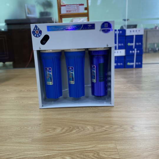 Máy gầm bếp